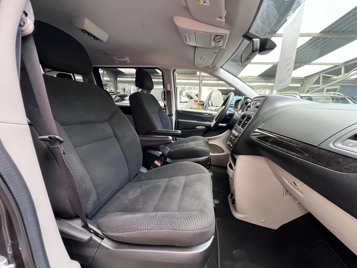 Dodge Grand Caravan SE 2020
